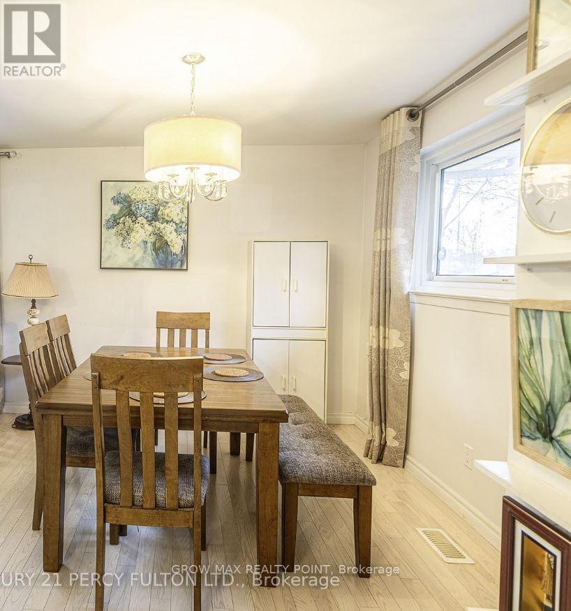 Upper - 14 Bluefin Crescent, Toronto, ON - Indoor Photo Showing Dining Room