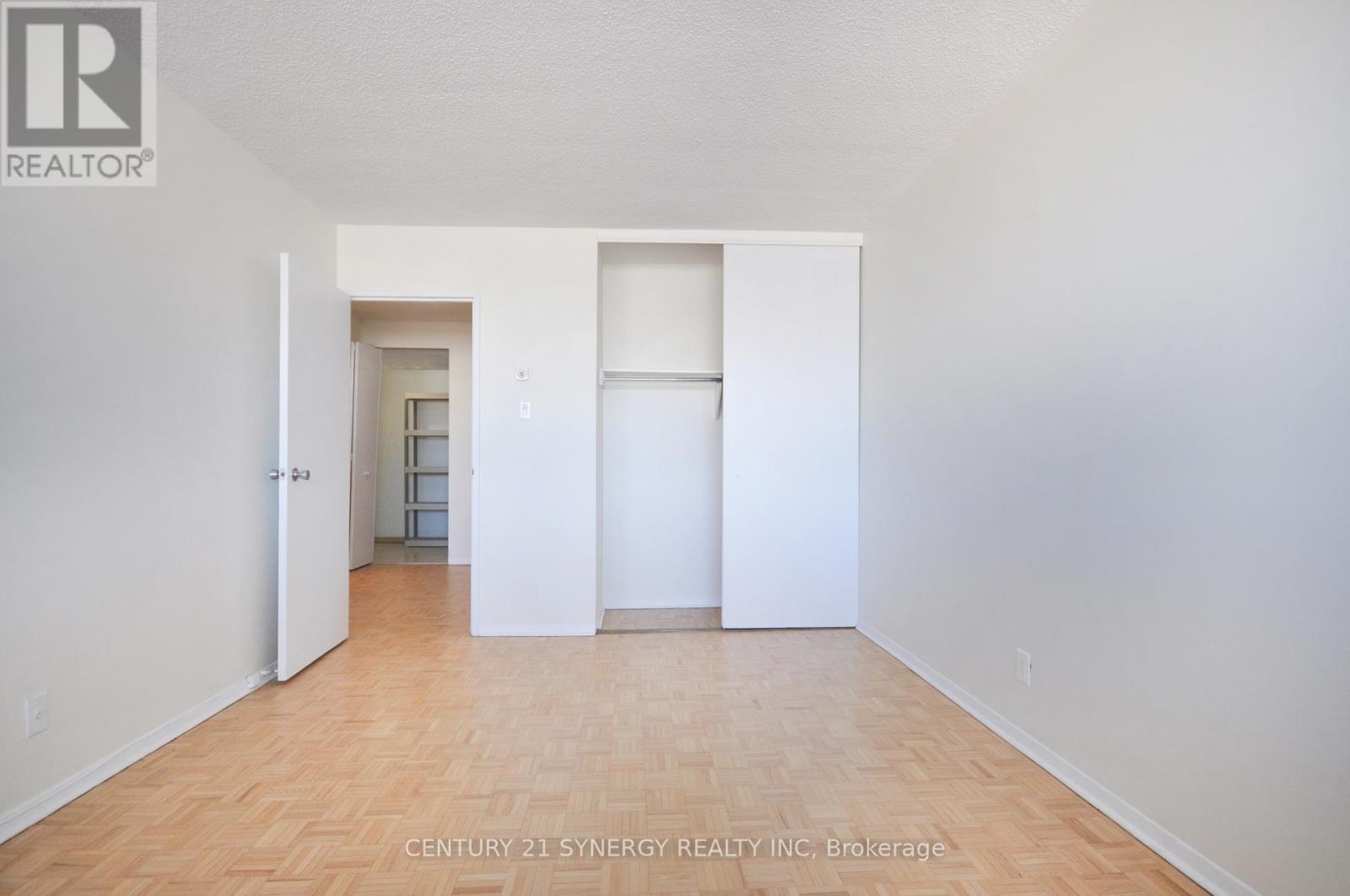 Primary Bedroom - 631 - 515 St Laurent Boulevard, Ottawa, ON - Indoor Photo Showing Other Room