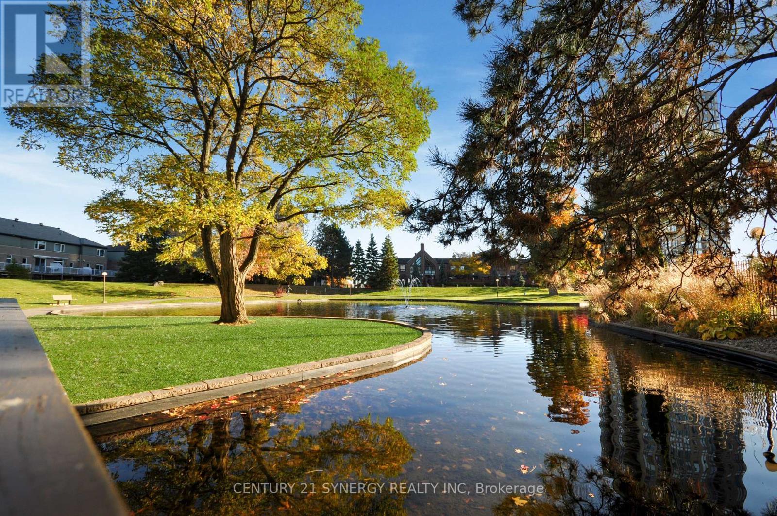 Common Grounds - 631 - 515 St Laurent Boulevard, Ottawa, ON - Outdoor With View