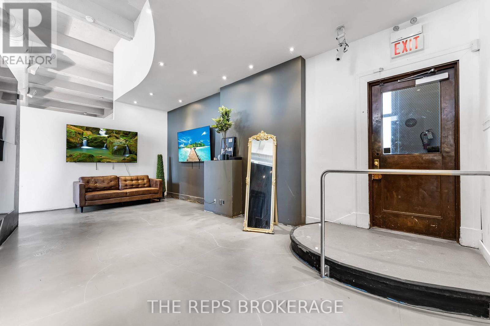 43-45 Eccles Street W, Ottawa, ON