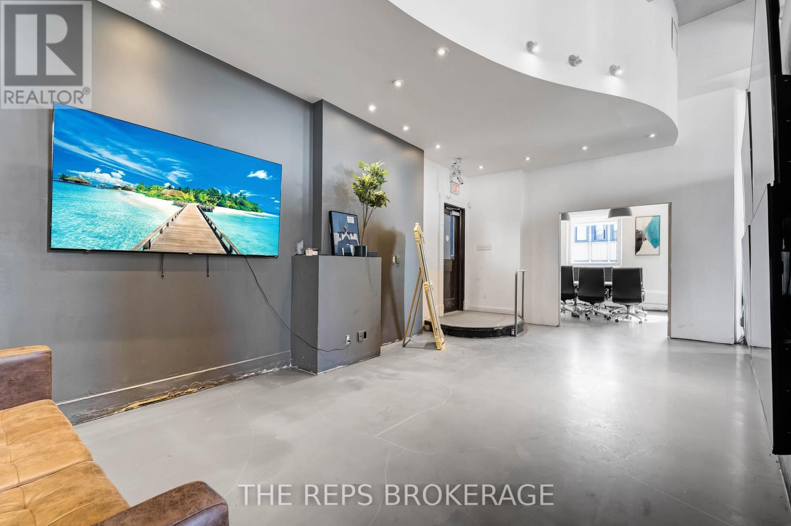 43-45 Eccles Street W, Ottawa, ON