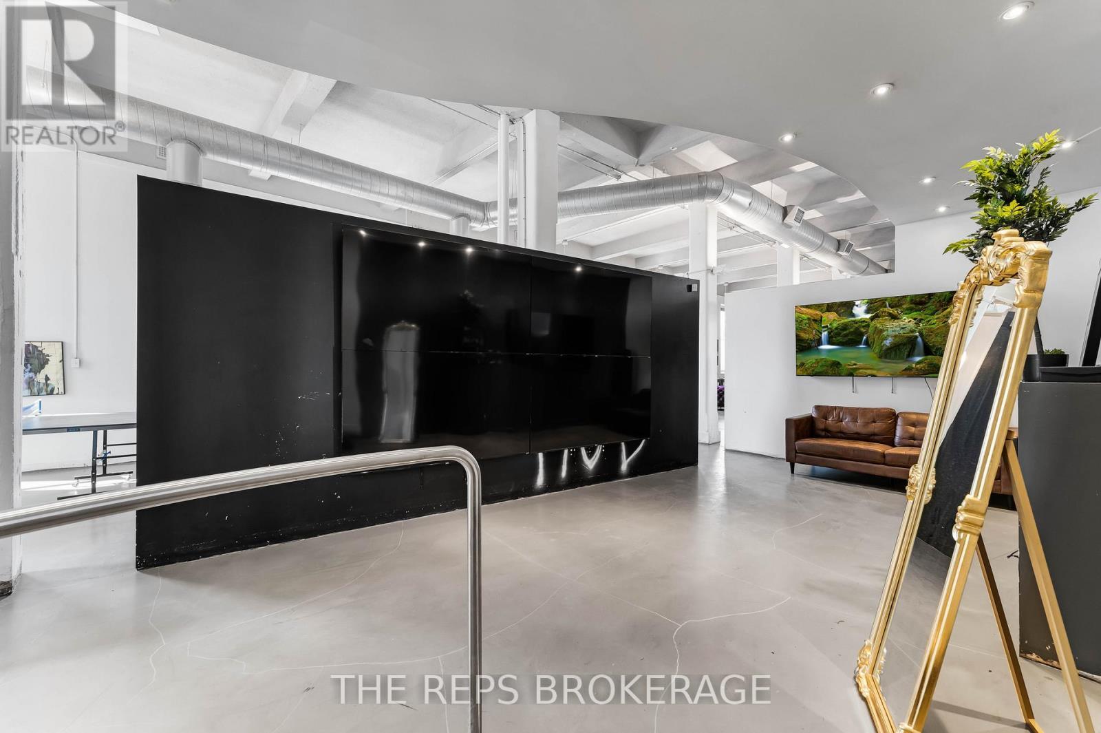 43-45 Eccles Street W, Ottawa, ON