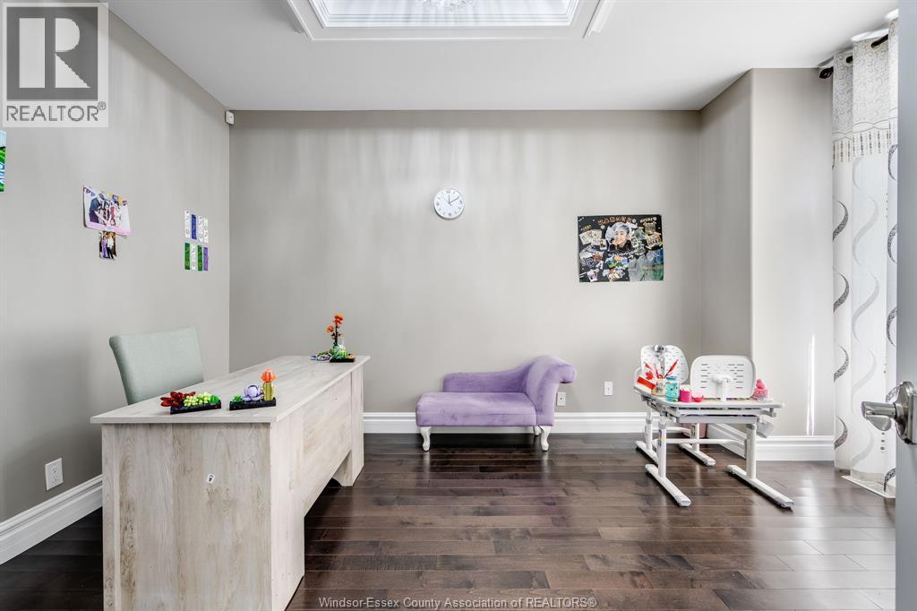 31 Heathview Trail, Leamington, ON - Indoor Photo Showing Other Room