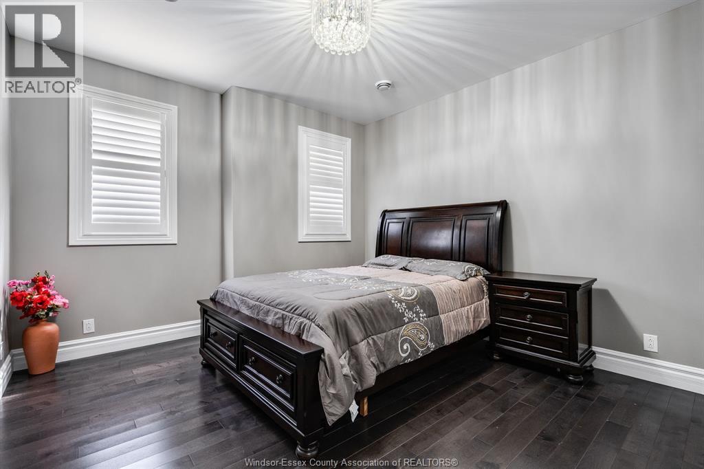 31 Heathview Trail, Leamington, ON - Indoor Photo Showing Bedroom