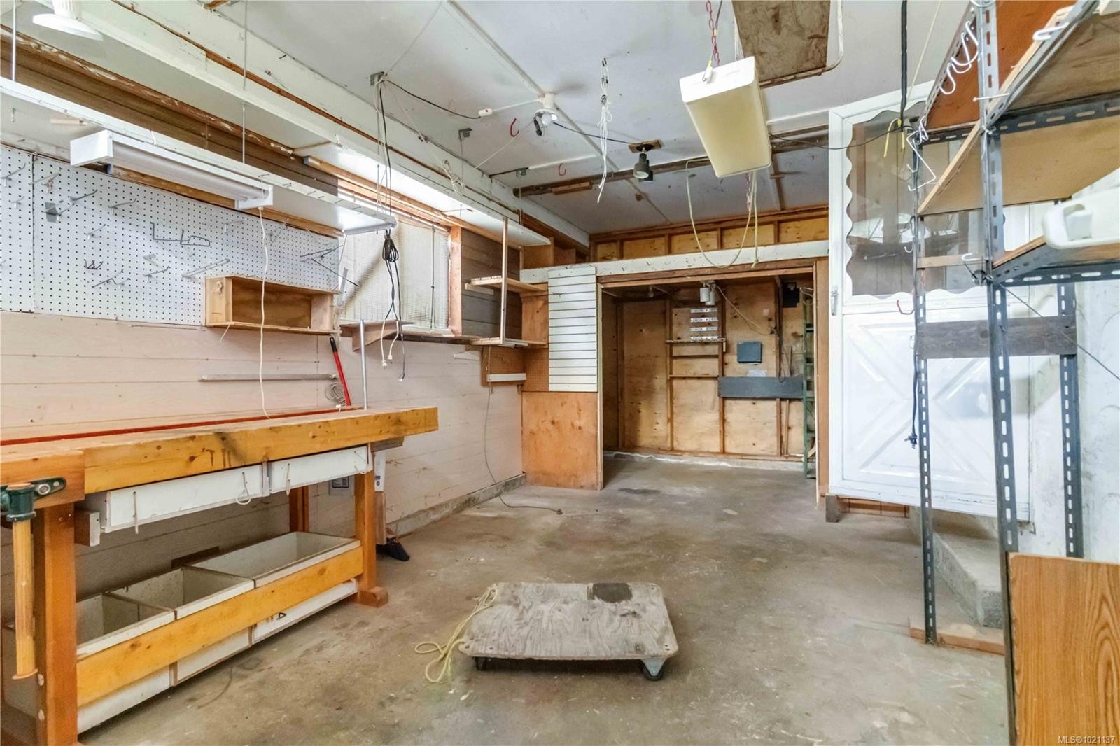 95 Marler Dr, View Royal, BC