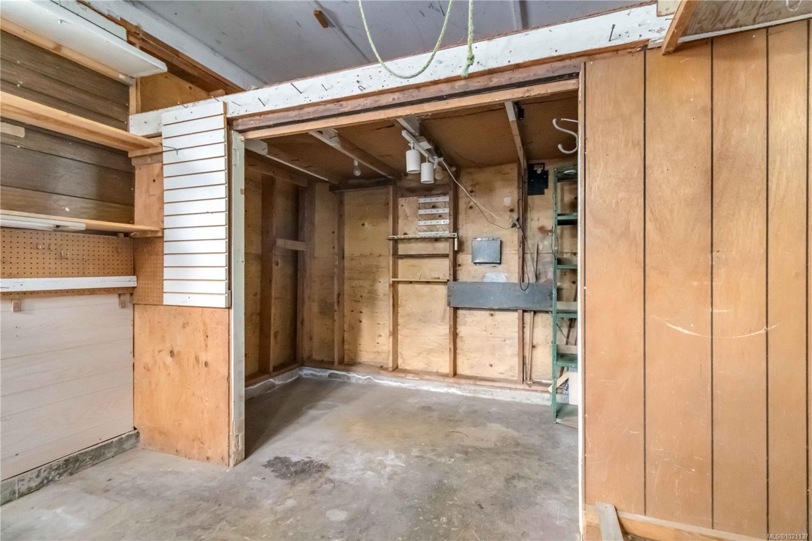 95 Marler Dr, View Royal, BC