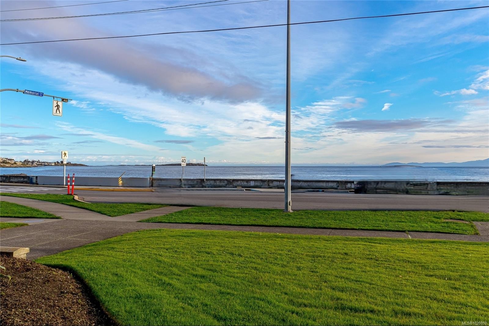 101-1540 Dallas Rd, Victoria, BC - Outdoor With View