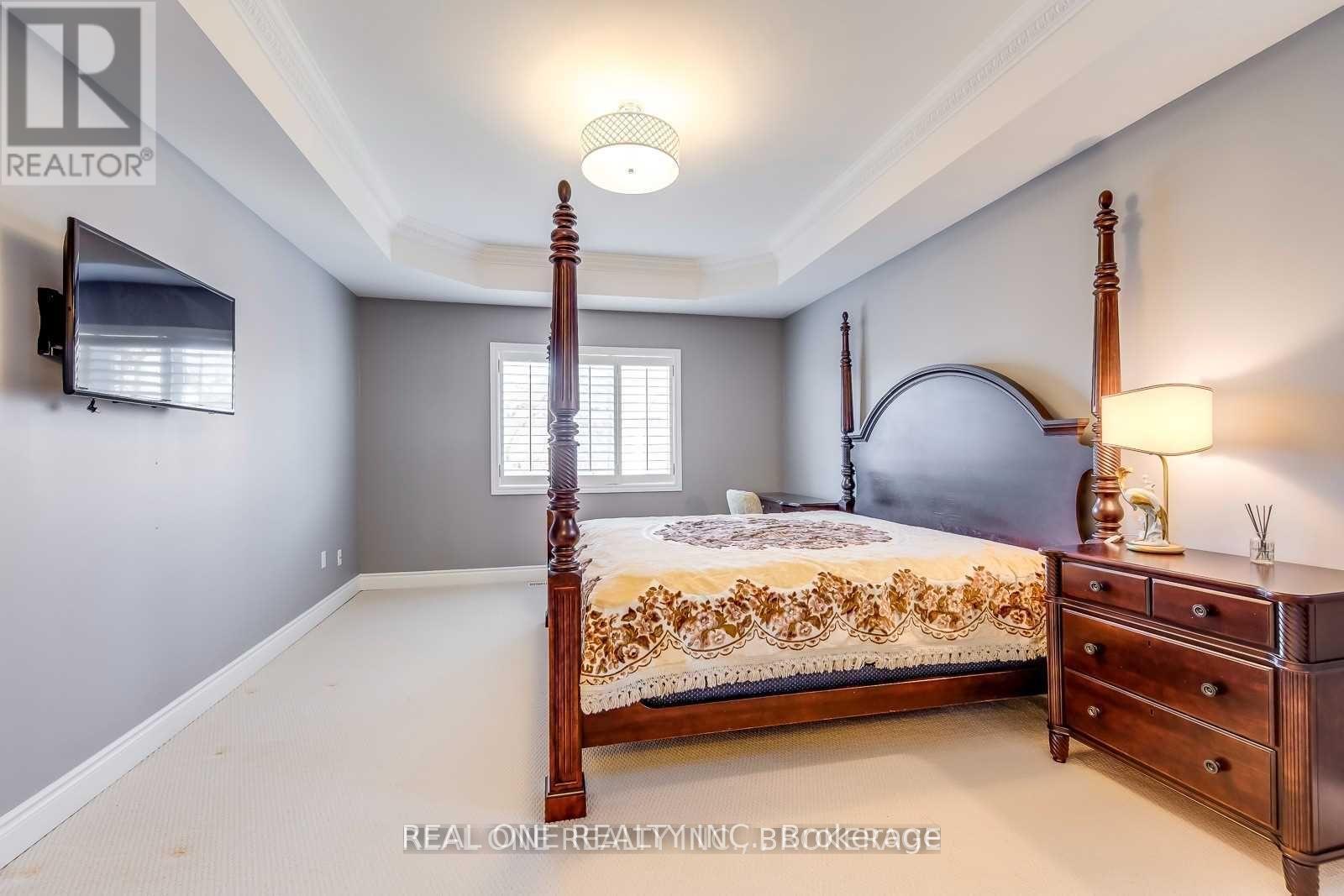 96 Spring Azure Crescent, Oakville, ON - Indoor Photo Showing Bedroom