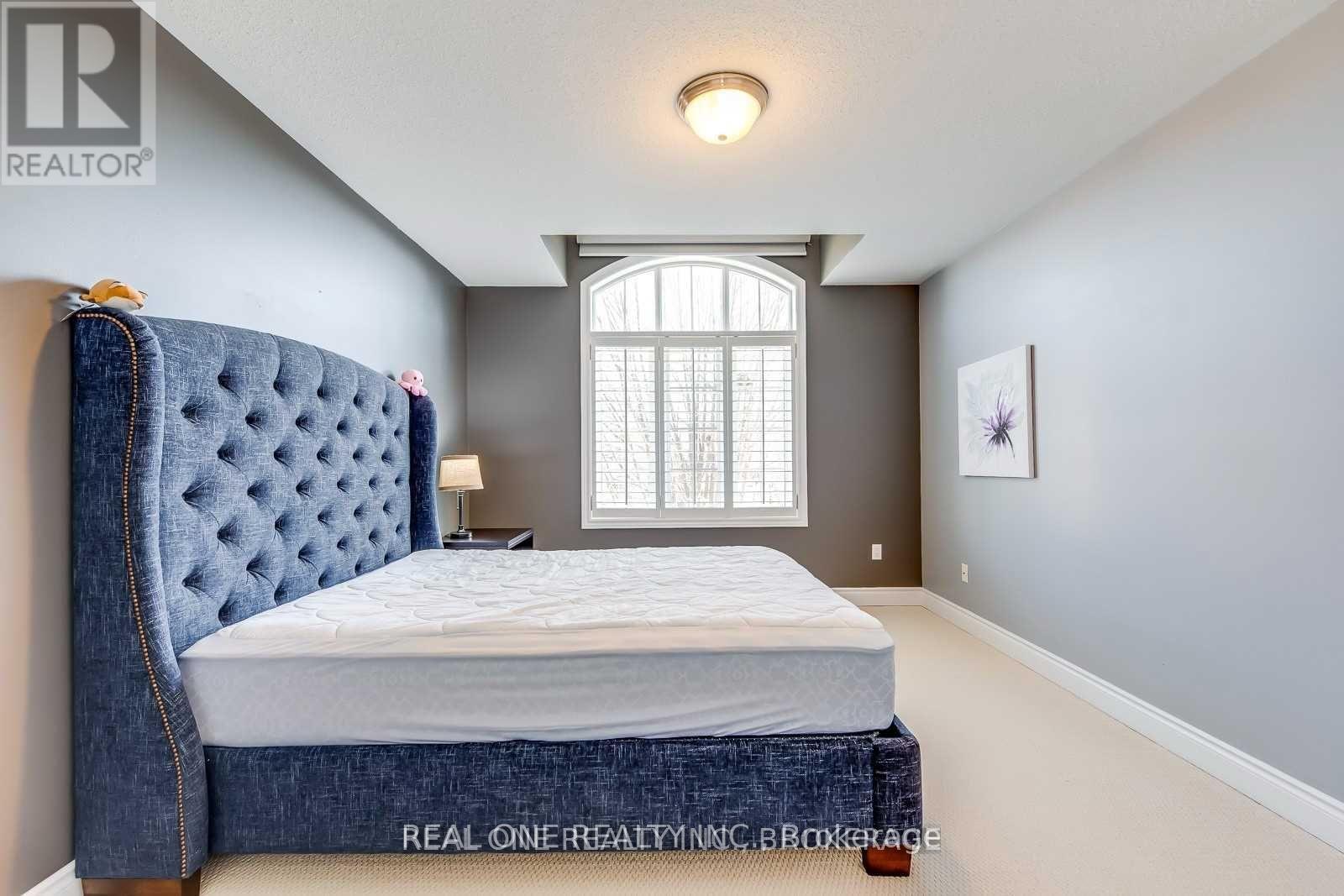 96 Spring Azure Crescent, Oakville, ON - Indoor Photo Showing Bedroom