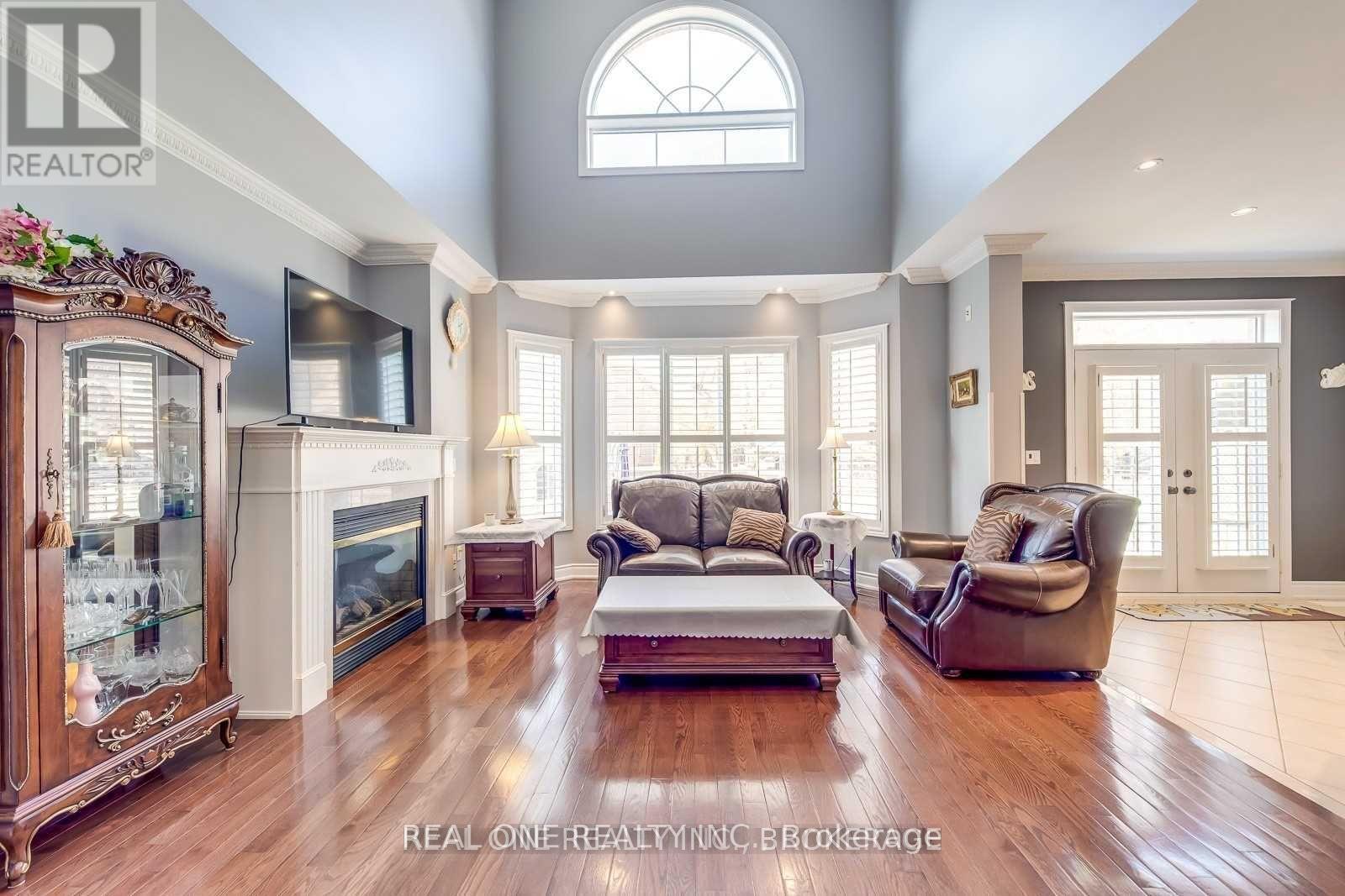 96 Spring Azure Crescent, Oakville, ON - Indoor Photo Showing Living Room With Fireplace