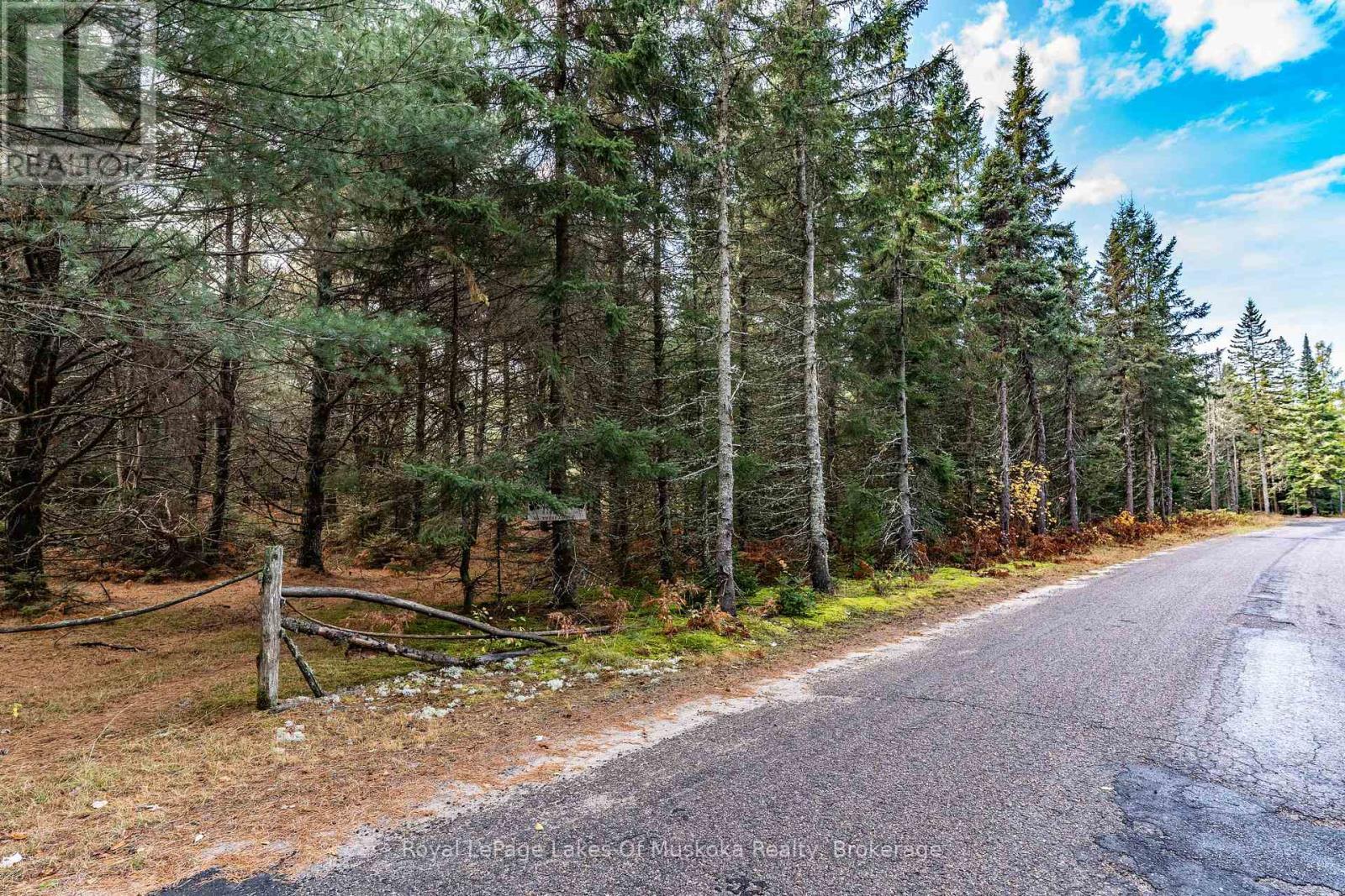 321 Cardwell Lake Road, Huntsville (Stisted), ON