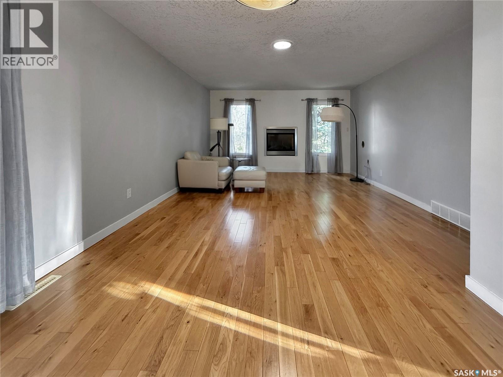 112 Carlton Street, Rocanville, SK - Indoor Photo Showing Living Room
