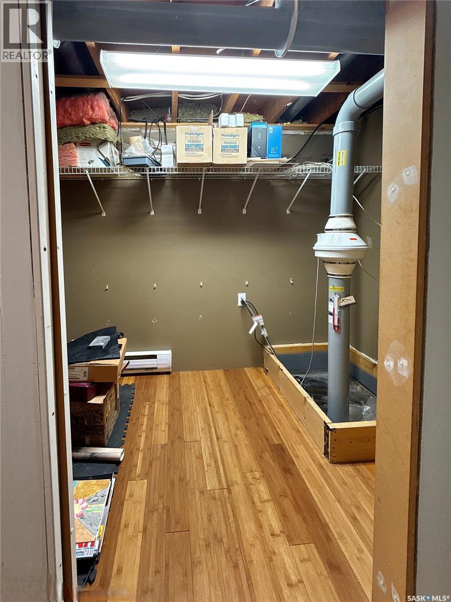 112 Carlton Street, Rocanville, SK - Indoor