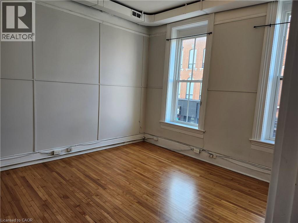 118 St Paul Street Unit# 2A, St. Catharines, ON - Indoor Photo Showing Other Room