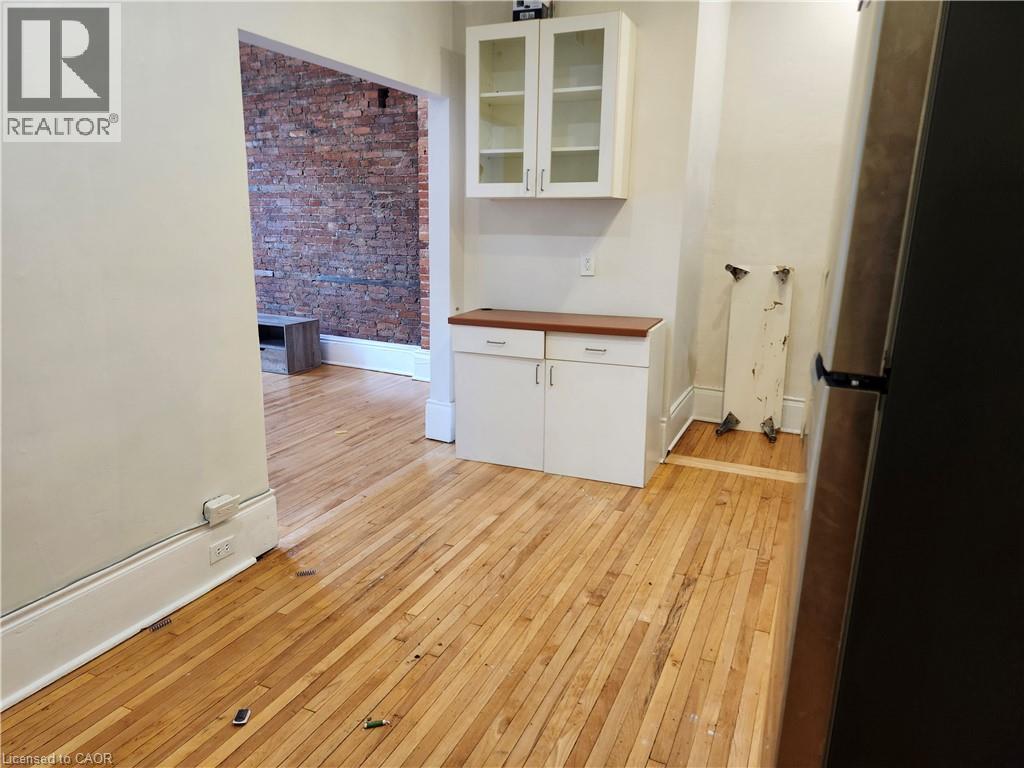 118 St Paul Street Unit# 2A, St. Catharines, ON - Indoor