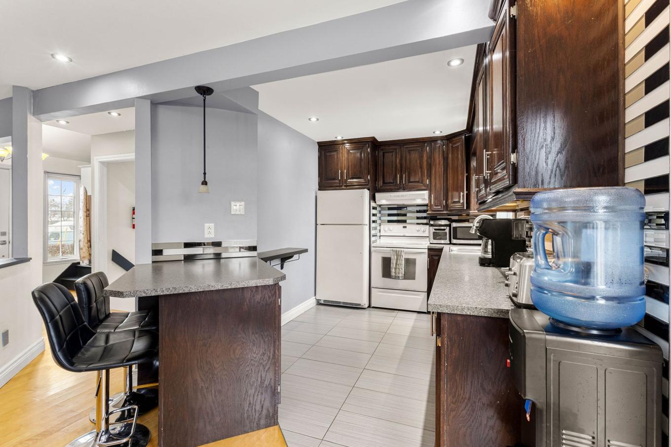 Cuisine - 1033 15E Avenue, Laval (Fabreville), QC - Indoor Photo Showing Kitchen