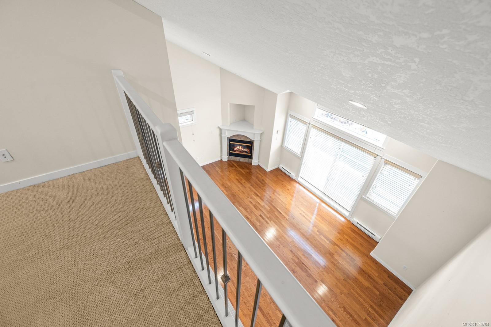 5-4079 Douglas St, Saanich, BC