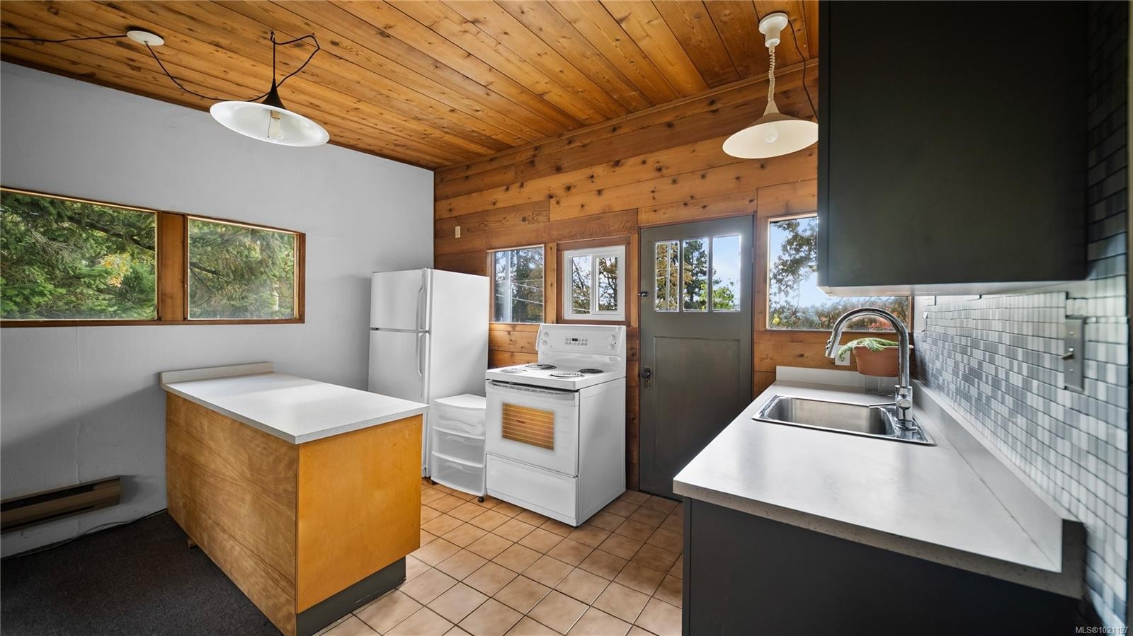 1168 Burnside Rd West, Saanich, BC