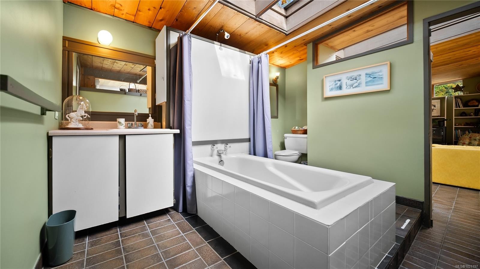 1168 Burnside Rd West, Saanich, BC