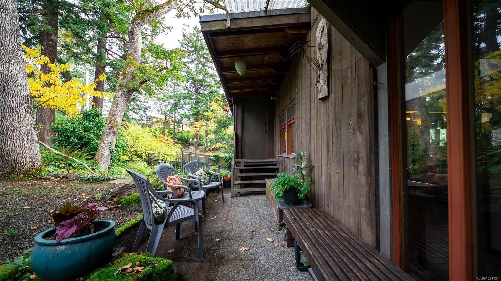 1168 Burnside Rd West, Saanich, BC