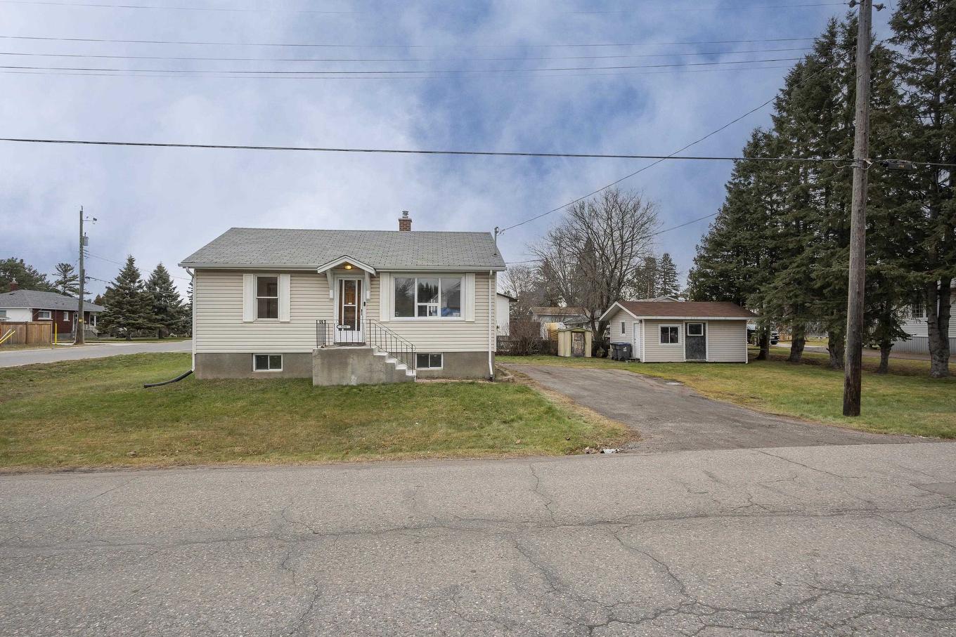 534 Dawson St., Thunder Bay, ON - Outdoor