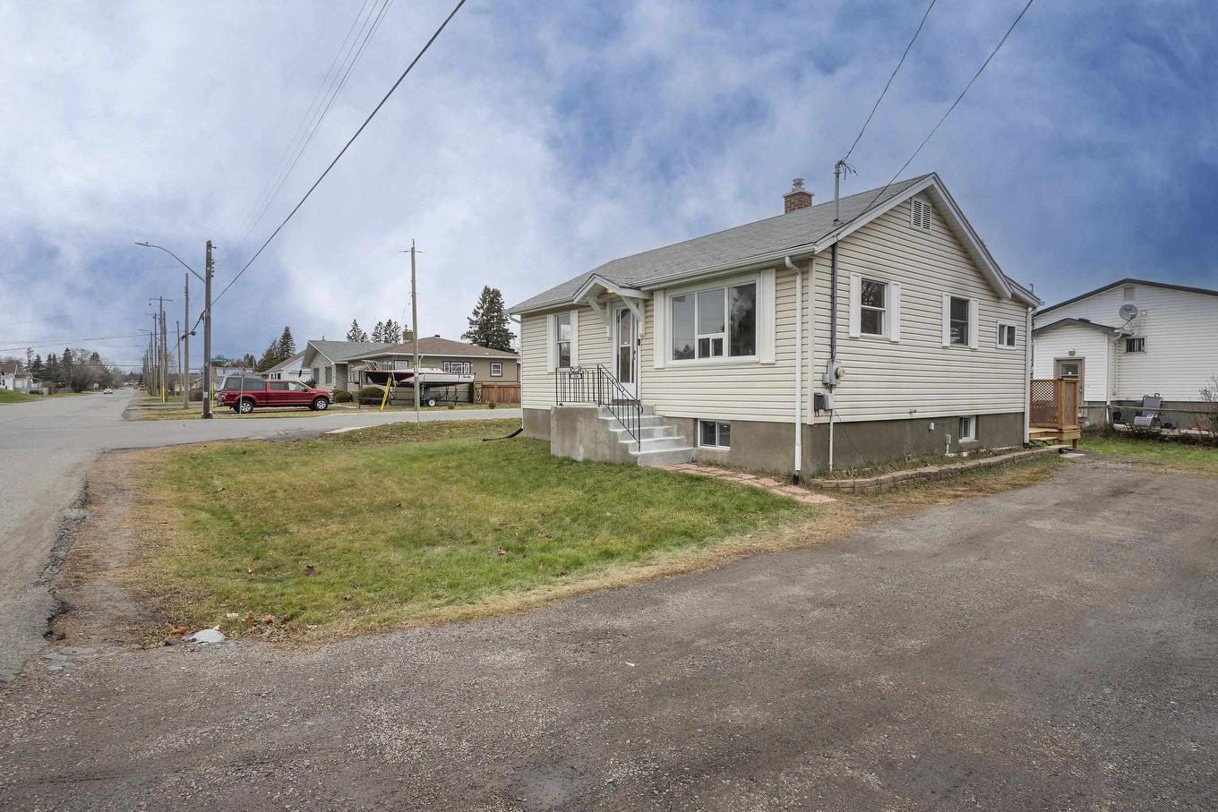 534 Dawson St., Thunder Bay, ON - Outdoor