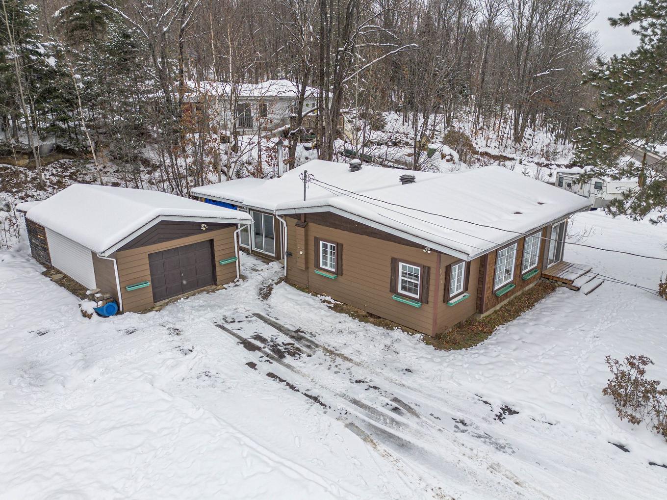 Aerial photo - 3347 Boul. Fernand-Lafontaine, Rivière-Rouge, QC - Outdoor