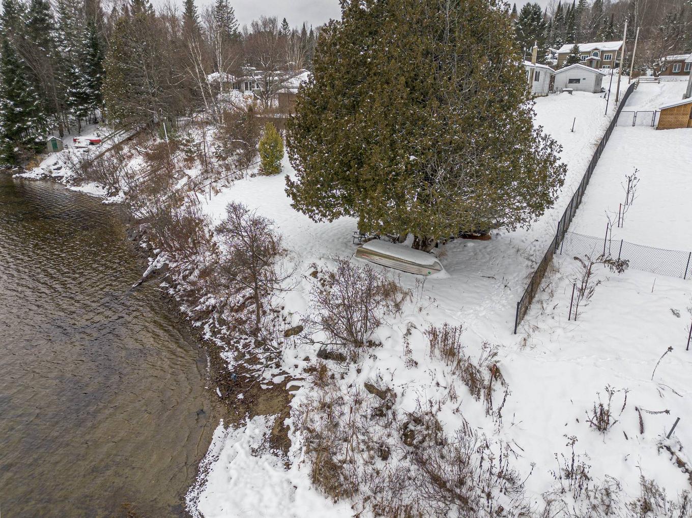 Access to a body of water - 3347 Boul. Fernand-Lafontaine, Rivière-Rouge, QC - Outdoor With Body Of Water