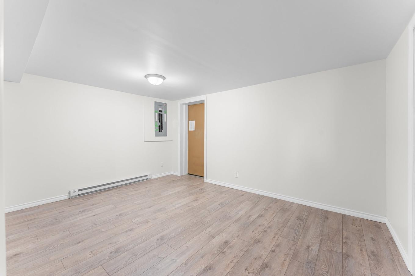 Atelier - 291 Rue Marceline, Terrebonne (Terrebonne), QC - Indoor Photo Showing Other Room