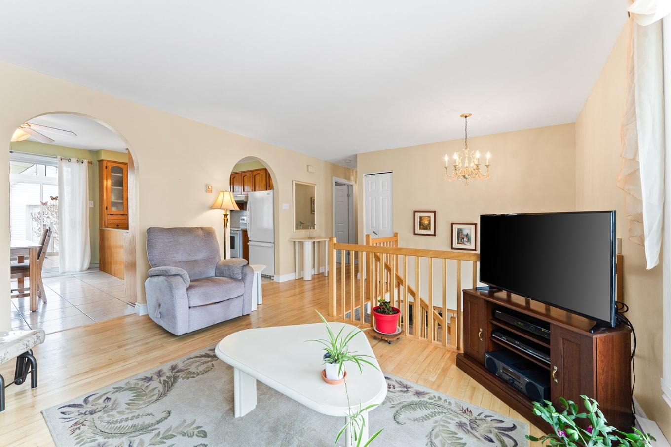 Salon - 291 Rue Marceline, Terrebonne (Terrebonne), QC - Indoor Photo Showing Living Room
