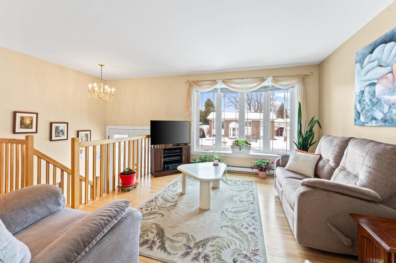 Salon - 291 Rue Marceline, Terrebonne (Terrebonne), QC - Indoor Photo Showing Living Room