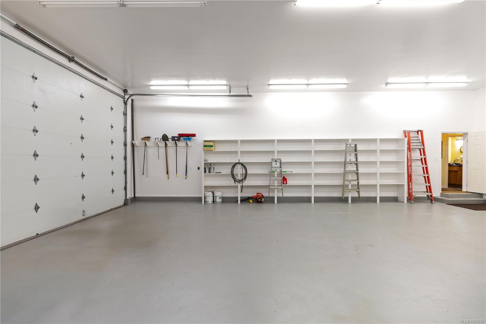 3355 Grey Manor Rd, Cobble Hill, BC