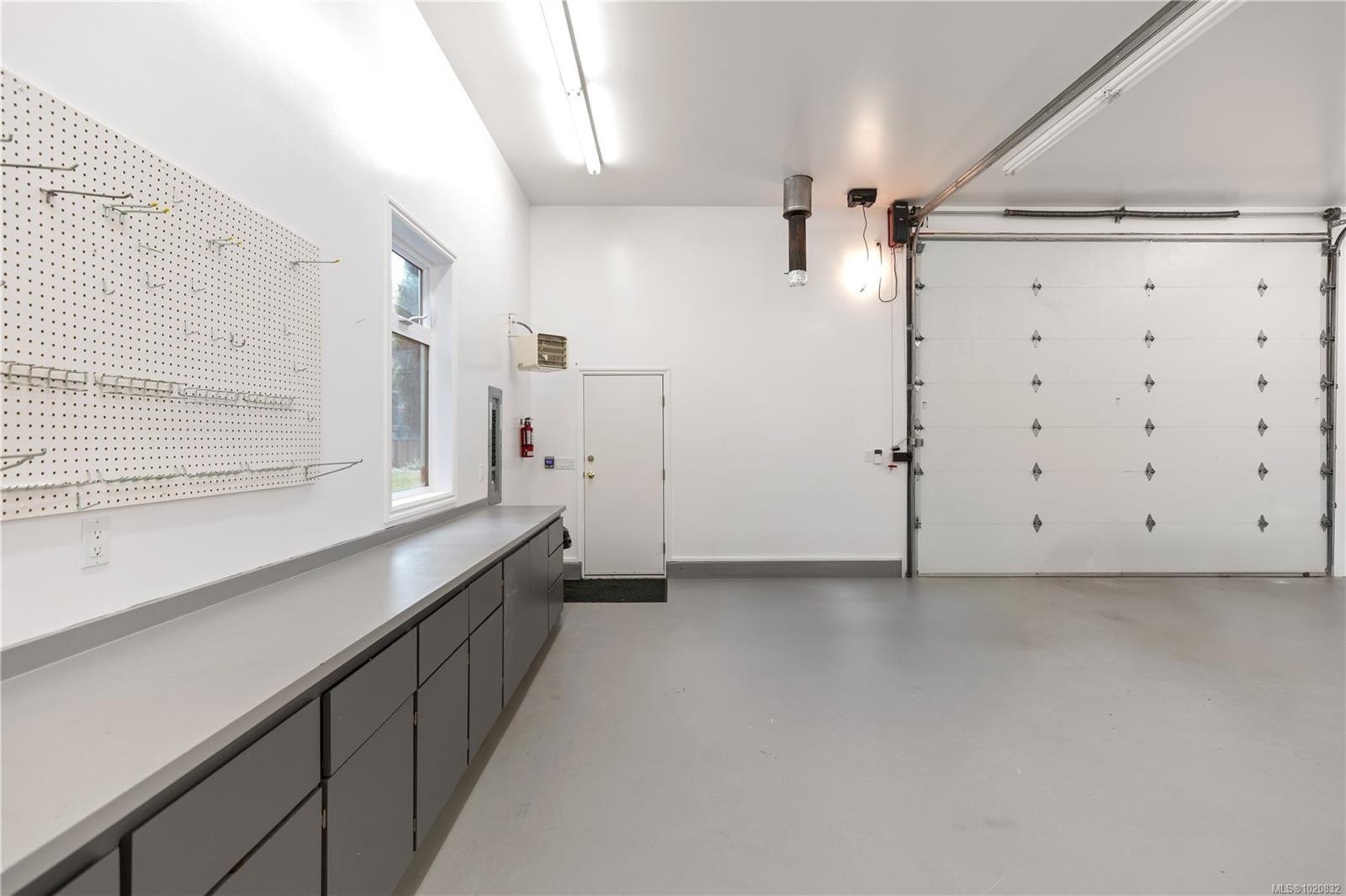 3355 Grey Manor Rd, Cobble Hill, BC