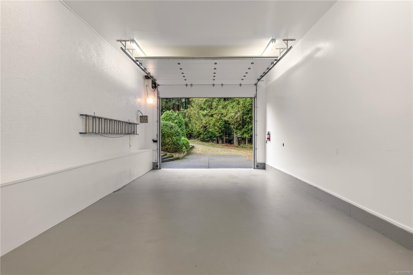 3355 Grey Manor Rd, Cobble Hill, BC