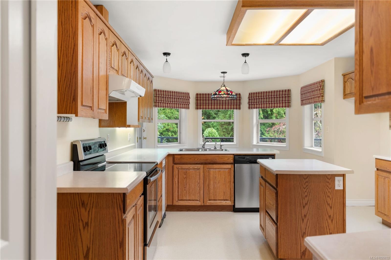 3355 Grey Manor Rd, Cobble Hill, BC