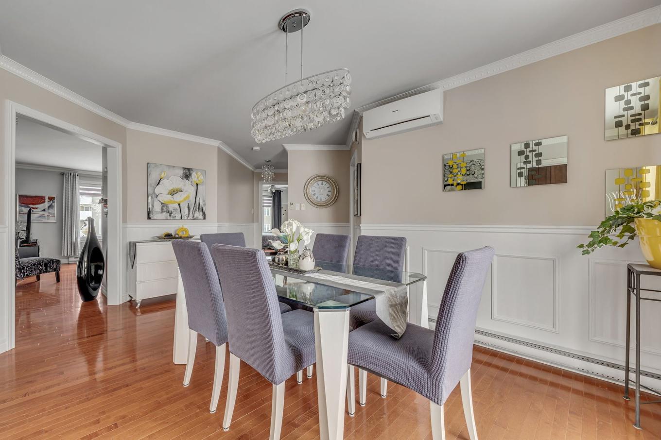 Salle à manger - 2255 Rue Des Belles-De-Nuit, Québec (La Haute-Saint-Charles), QC - Indoor Photo Showing Dining Room