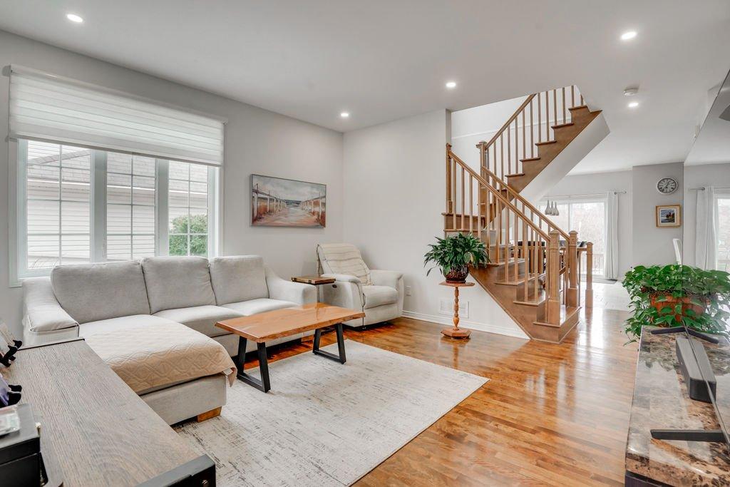 Salon - 304 Rue De Ganymède, Gatineau (Aylmer), QC - Indoor Photo Showing Living Room
