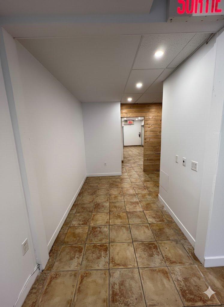 Hall - 5225 Av. Du Parc, Montréal (Le Plateau-Mont-Royal), QC