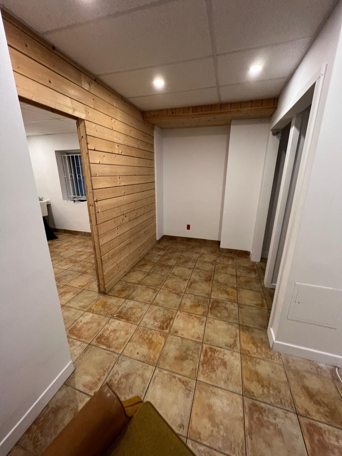 Salle communautaire - 5225 Av. Du Parc, Montréal (Le Plateau-Mont-Royal), QC - Indoor