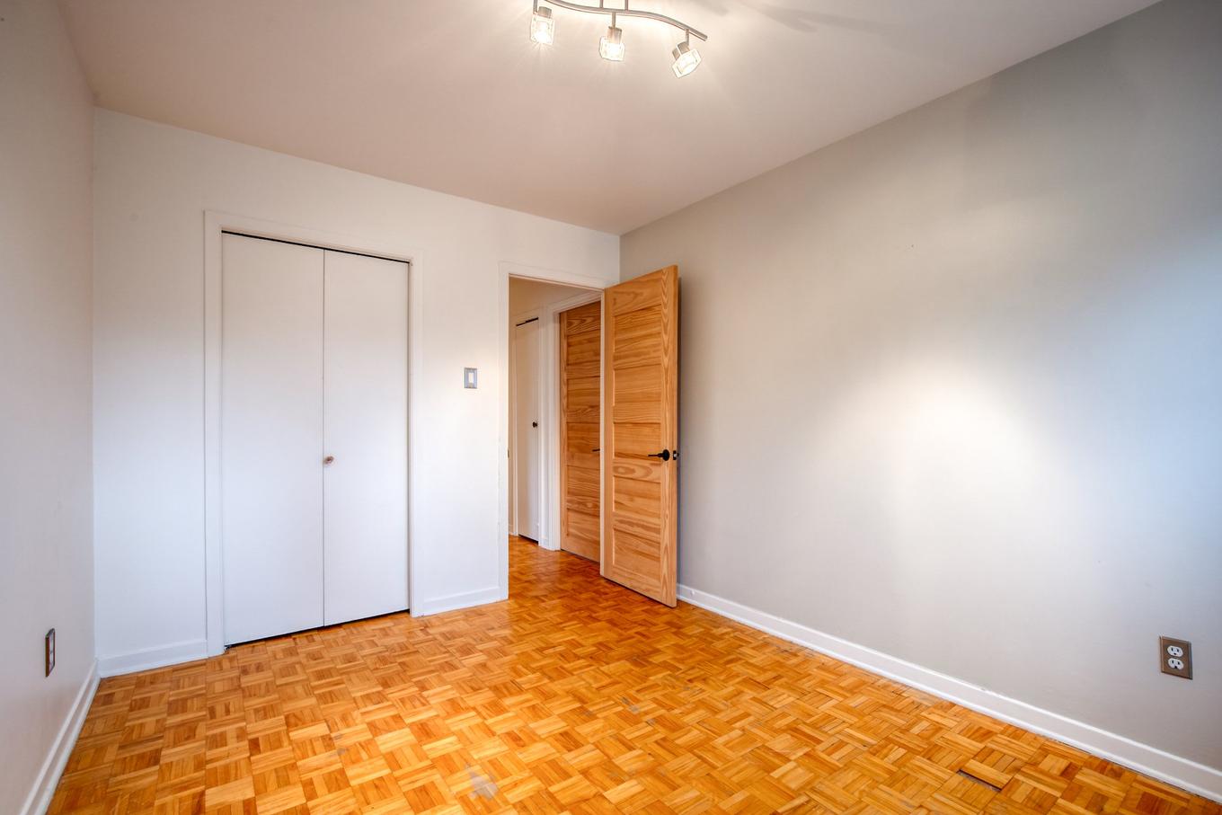 Chambre à coucher - 64-1825 Rue Dunant, Saint-Bruno-De-Montarville, QC - Indoor Photo Showing Other Room