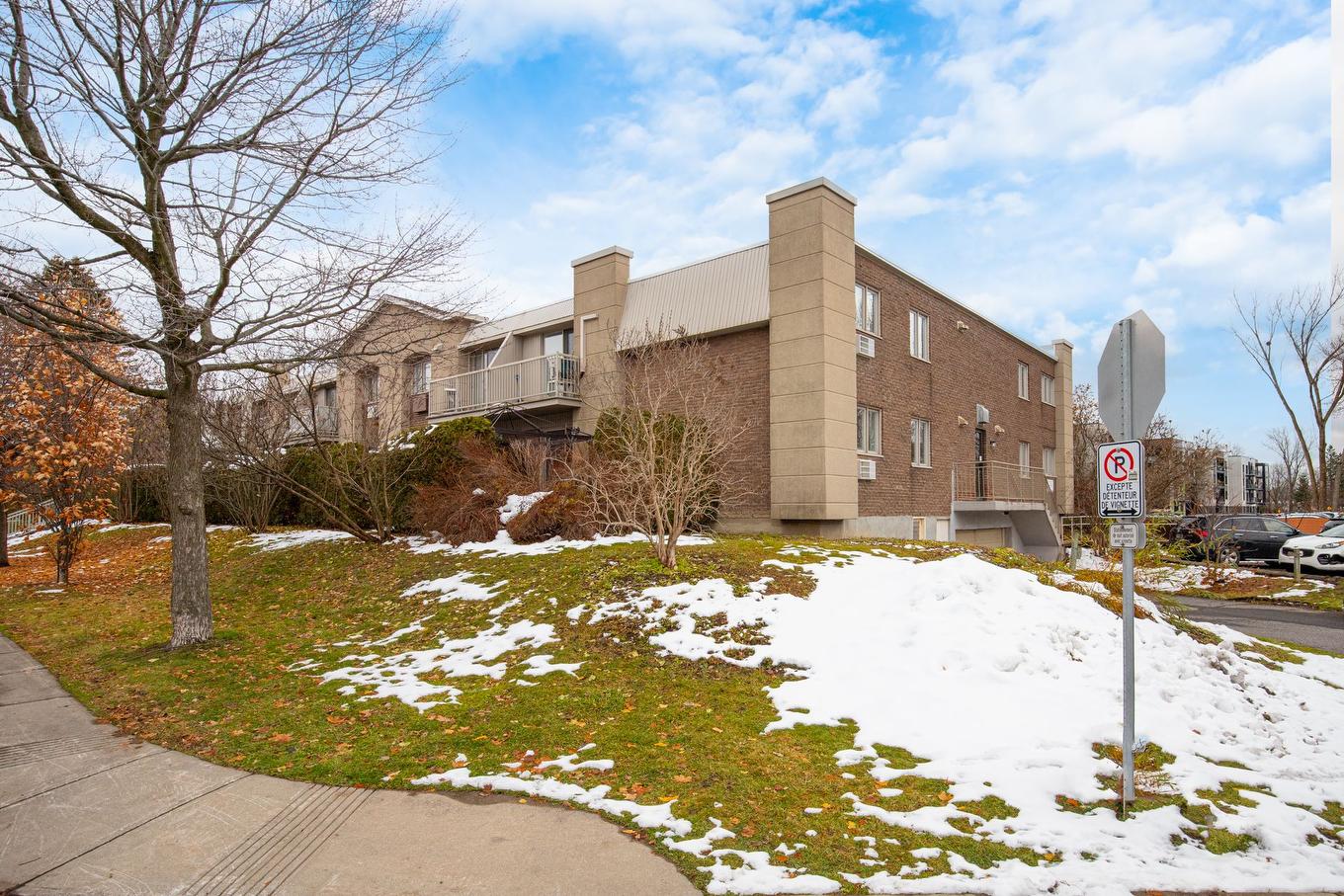 Façade - 64-1825 Rue Dunant, Saint-Bruno-De-Montarville, QC - Outdoor