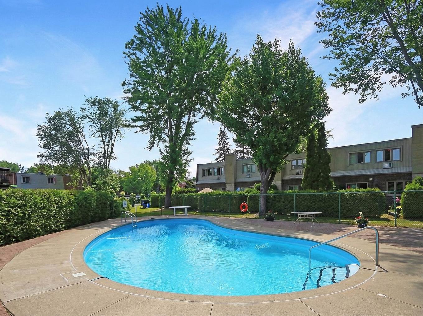 Piscine - 64-1825 Rue Dunant, Saint-Bruno-De-Montarville, QC - Outdoor With In Ground Pool With Backyard