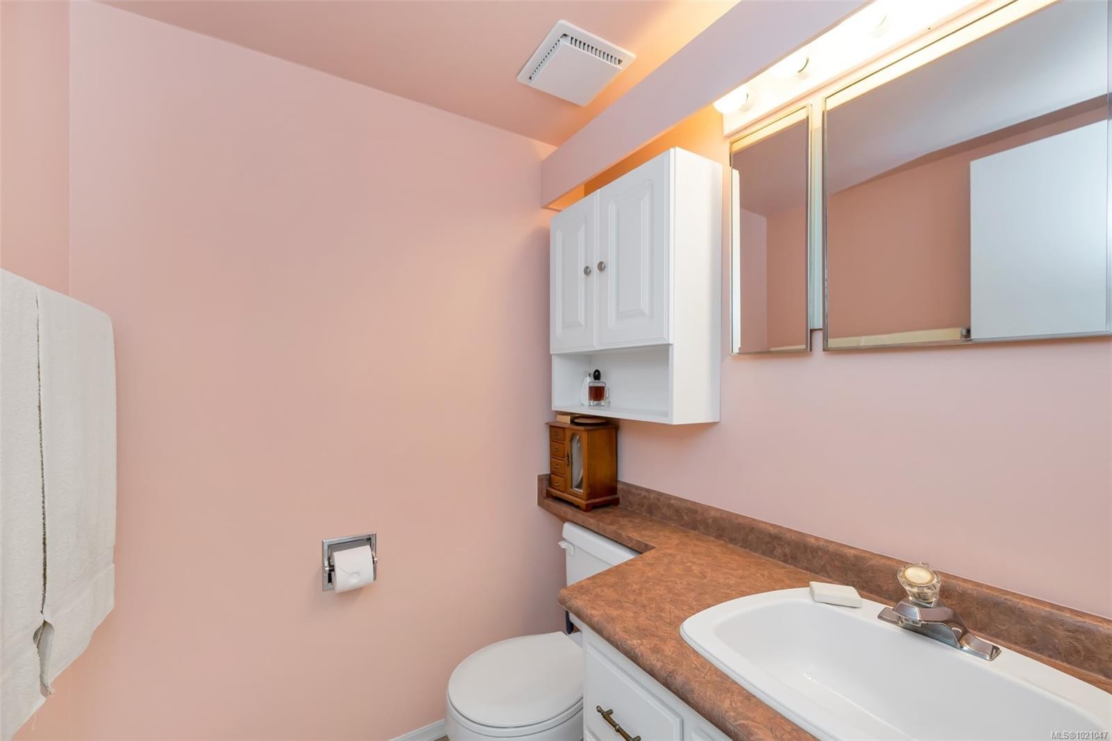 4-2020 White Birch Rd, Sidney, BC