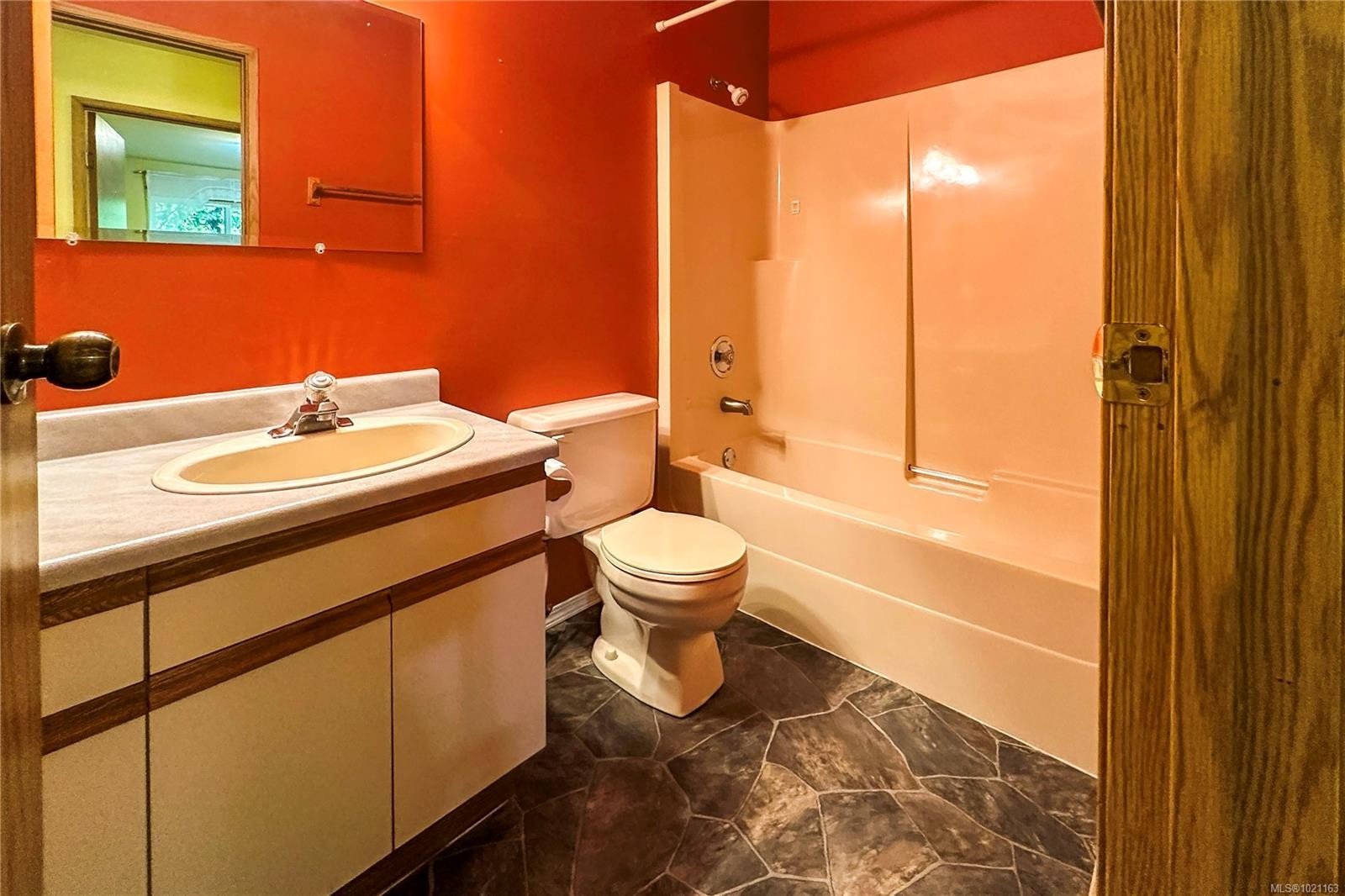 2732 Apple Dr, Campbell River, BC