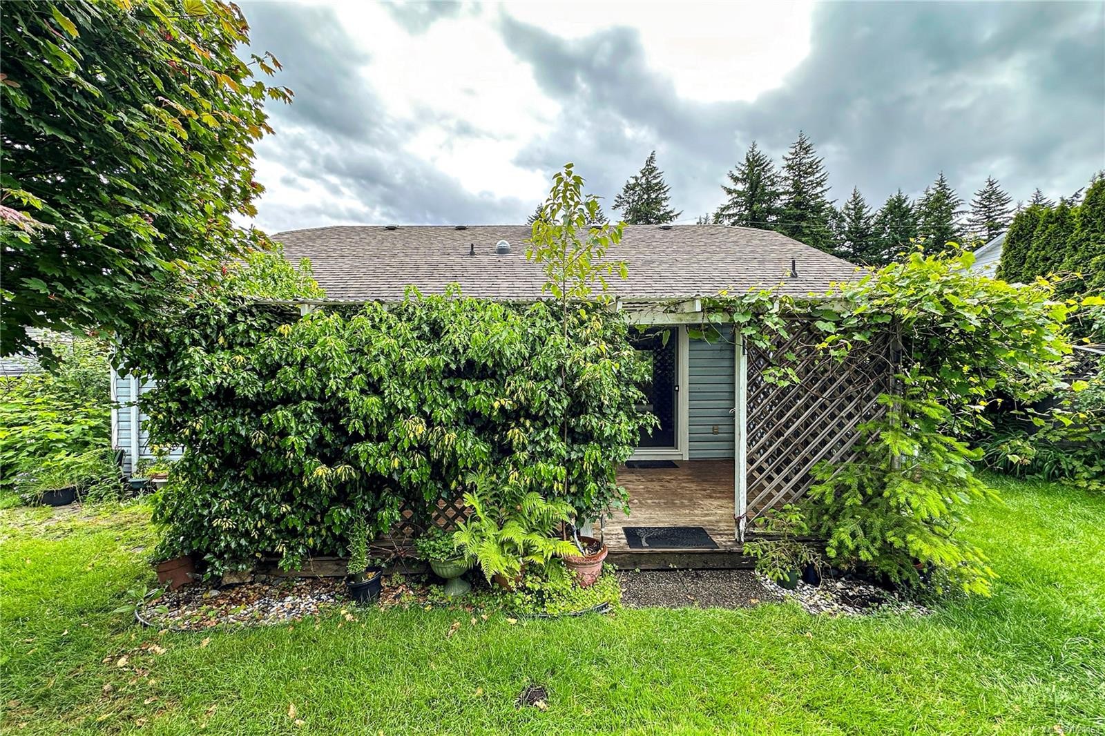 2732 Apple Dr, Campbell River, BC