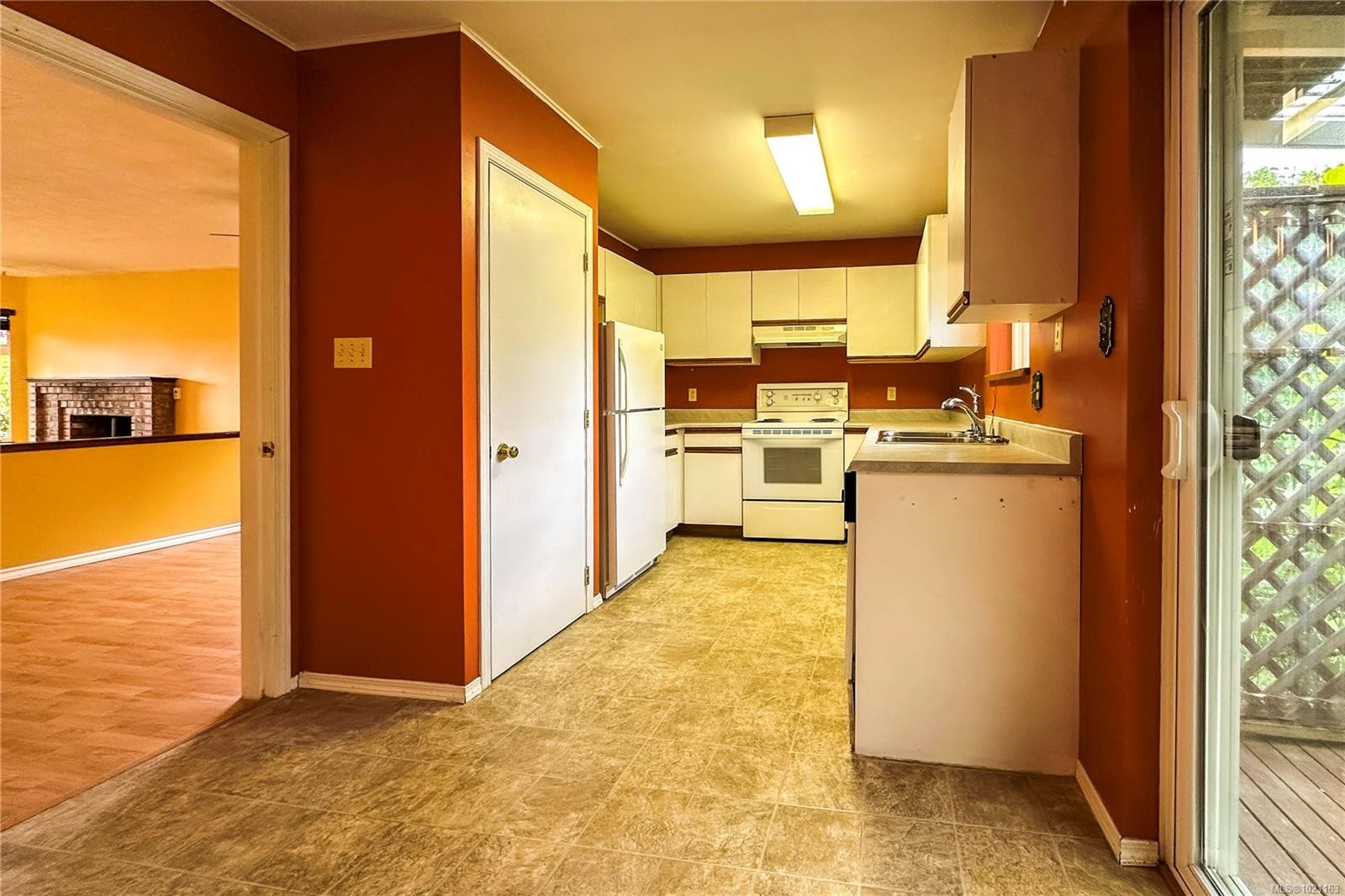 2732 Apple Dr, Campbell River, BC