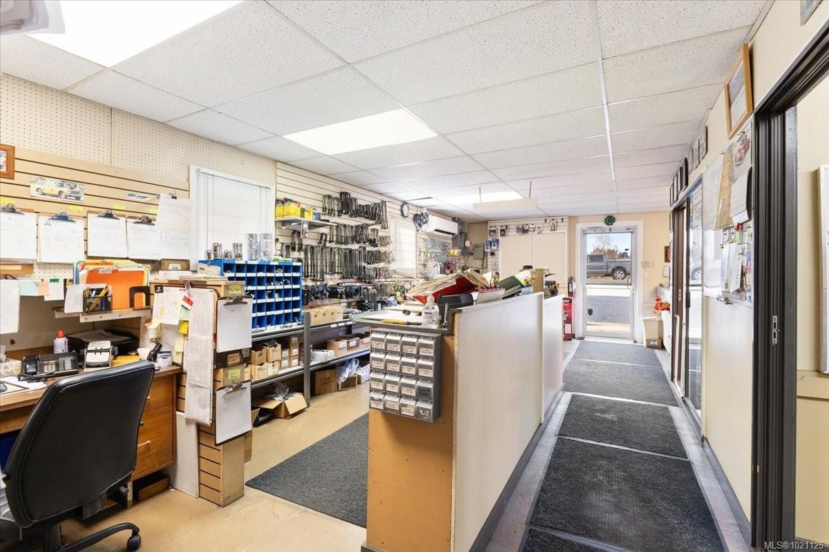 2320 Mccullough Rd, Nanaimo, BC