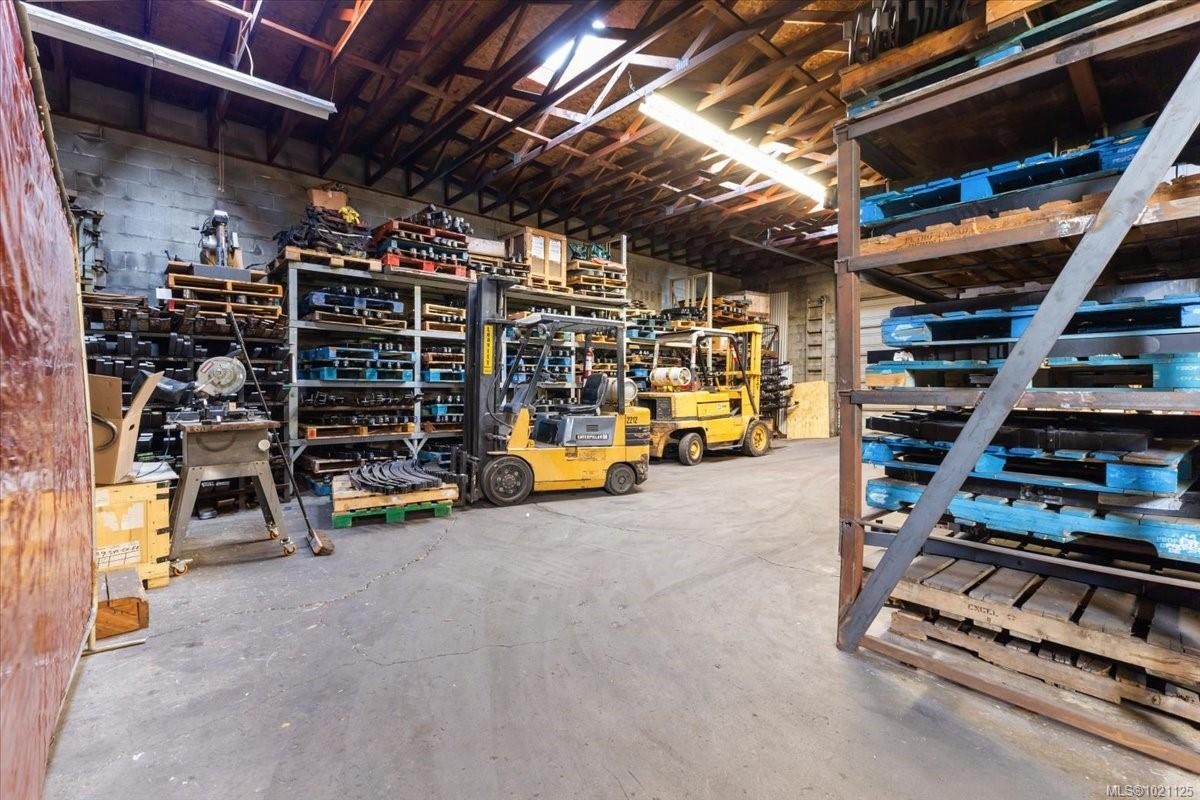 2320 Mccullough Rd, Nanaimo, BC