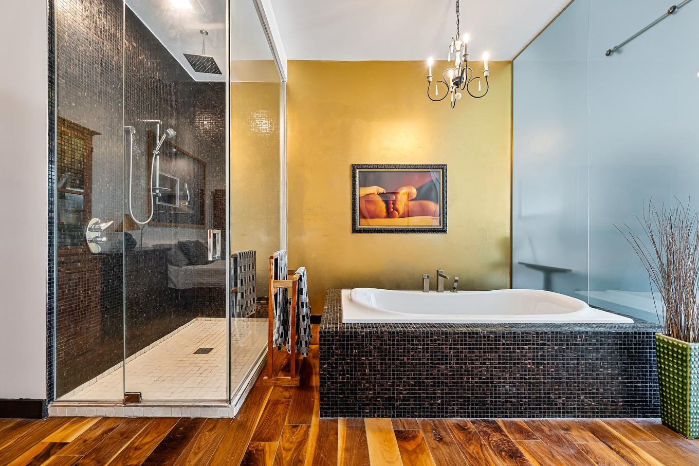 Chambre à coucher principale - 206-2245 Rue Viau, Montréal (Mercier/Hochelaga-Maisonneuve), QC - Indoor Photo Showing Bathroom