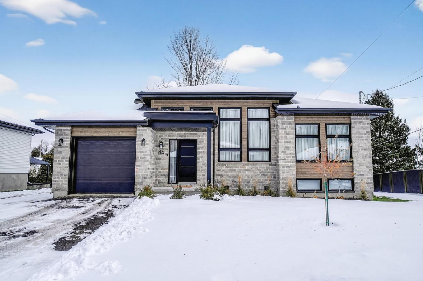 Frontage - 46 Rue St-Émilion, Brownsburg-Chatham, QC - Outdoor